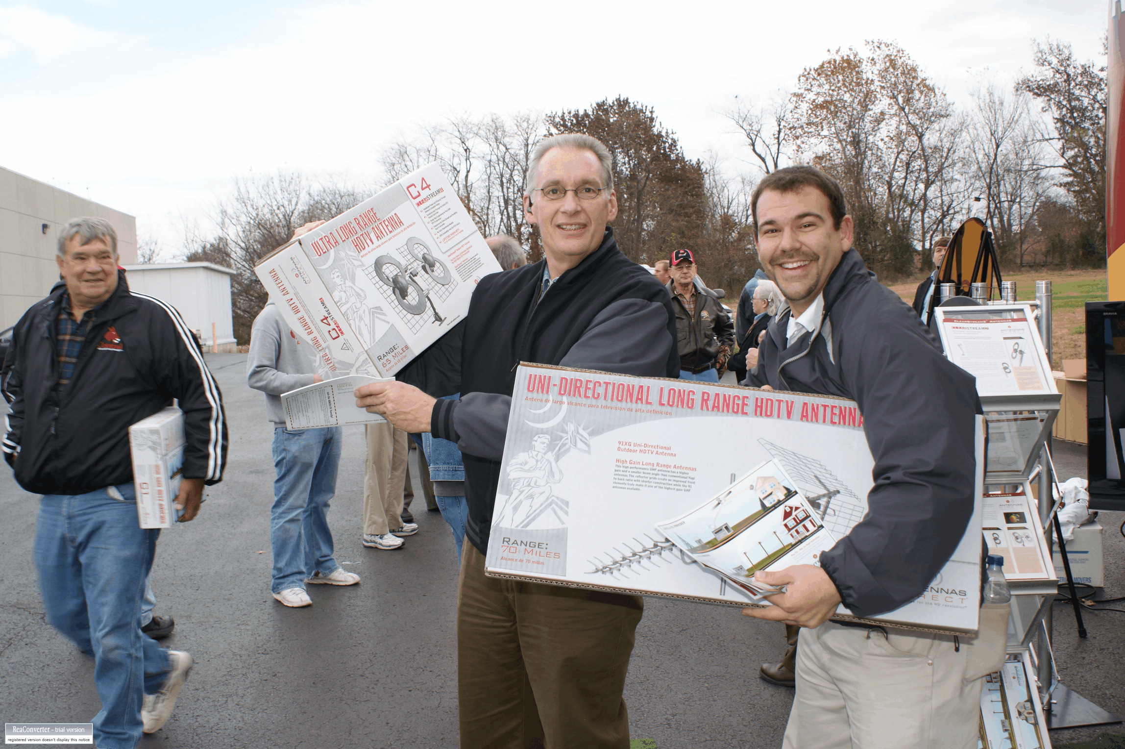 Results image of men with antenna Warrensburg, MO giveaway