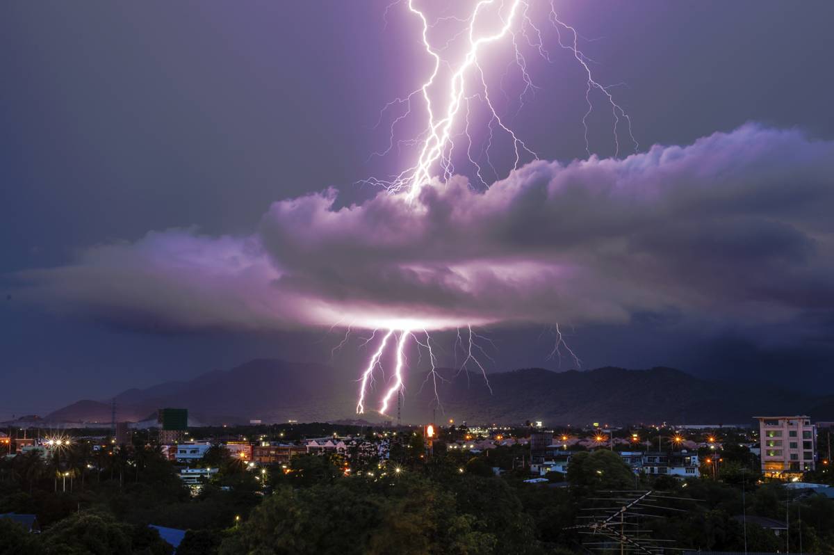 Results image of lightning in bad storm