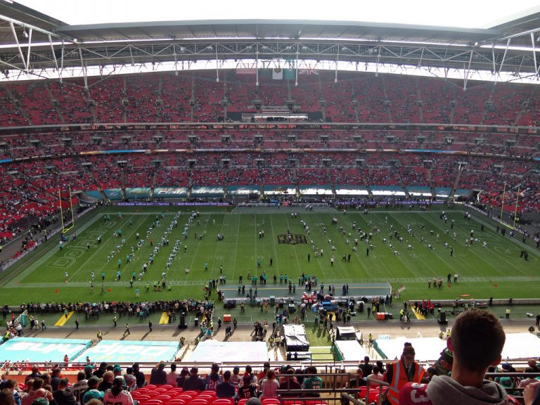 NFL Fans Need an HDTV Antenna The TV Antenna Experts Antennas