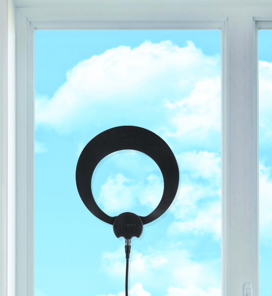 Results image of ECLIPSE Antenna in window with clouds