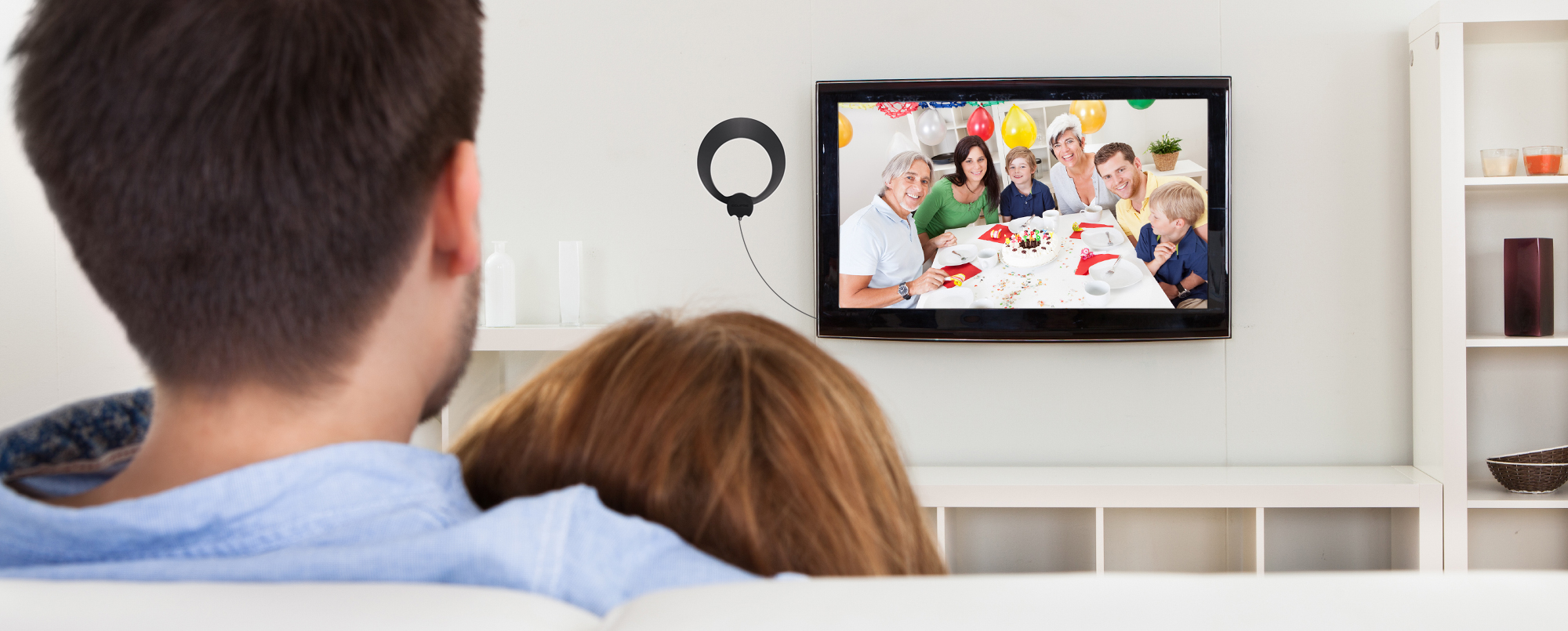 Results image of couple watching TV with antenna