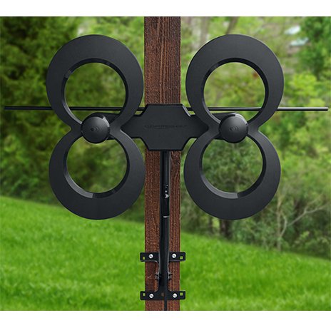 The Clearstream 4MAX Outdoor TV Antenna Mounted to a Deck Post
