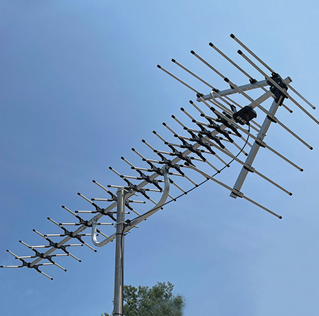 GOLIATH outdoor pole mount